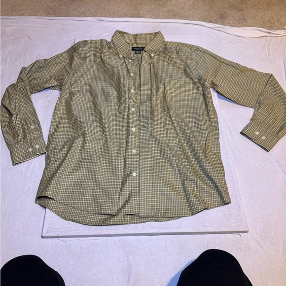 Eddie Bauer Green Plaid Casual Shirt - Picture 1 of 4